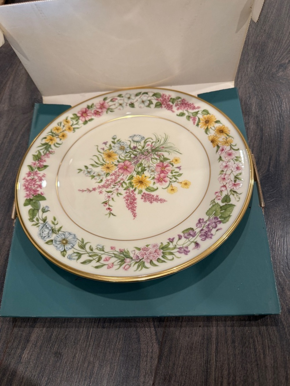 Lenox Bouquet Fine China Dinner Plate - White with Floral Design